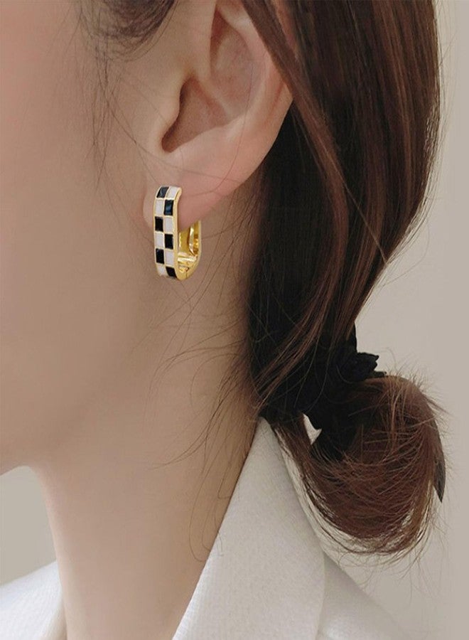 GLMOCM Checkered Hoop Earrings for Women Enamel Oval Hoop Earrings Small Hoop Cartilage Earrings Black and White Earrings for Women Men Jewelry (Black and white) - Image 2